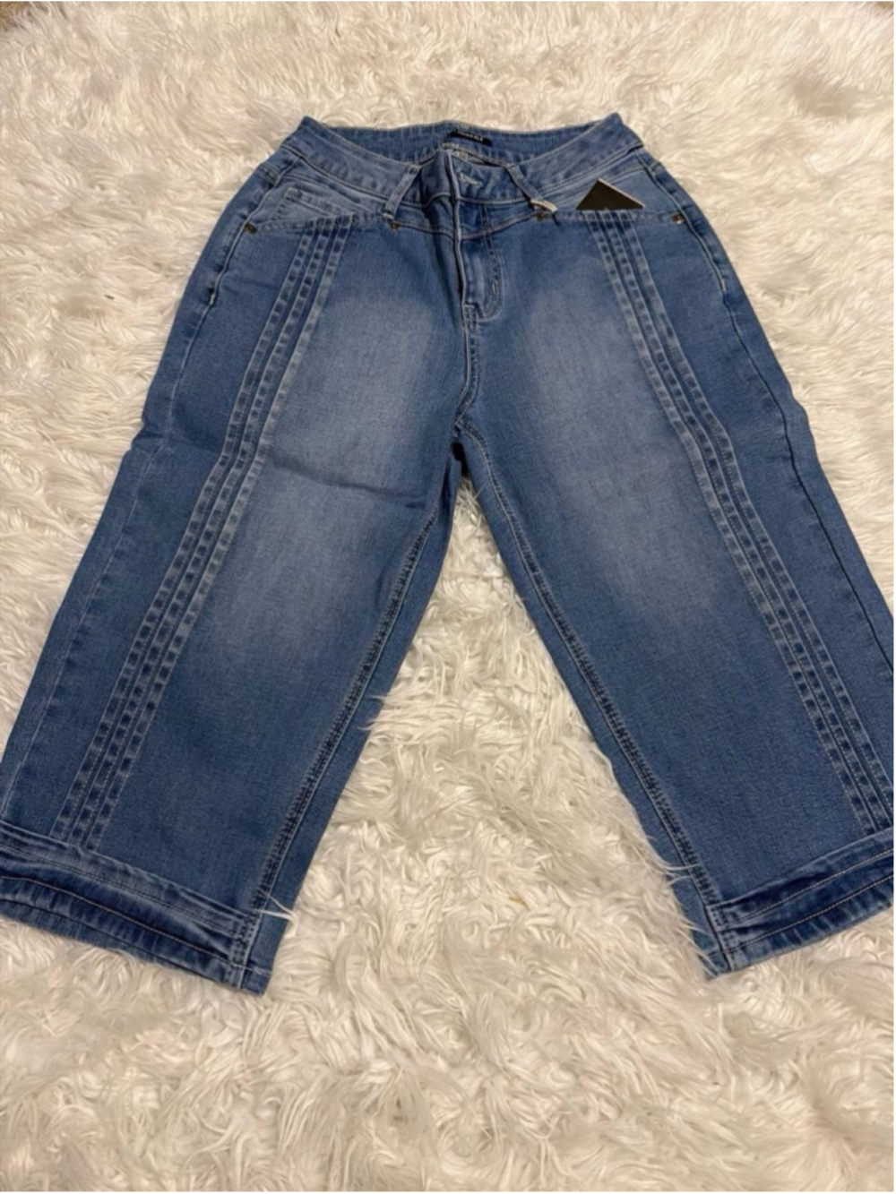 Flamingals Straight Leg Mid Waist Capri Jeans S - Picture 2 of 5